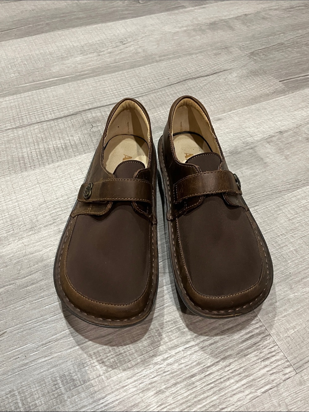 Alegría Brenna brown shoes Sz 38